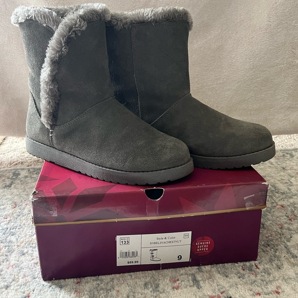 Women’s Short Winter Boots
